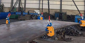 我公司將鋼板鉗等吊索具供應給某鋼材生產廠家